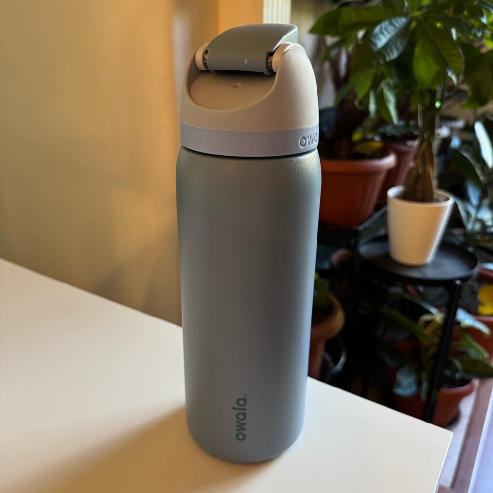 Owala Blue Water Bottle 32oz
